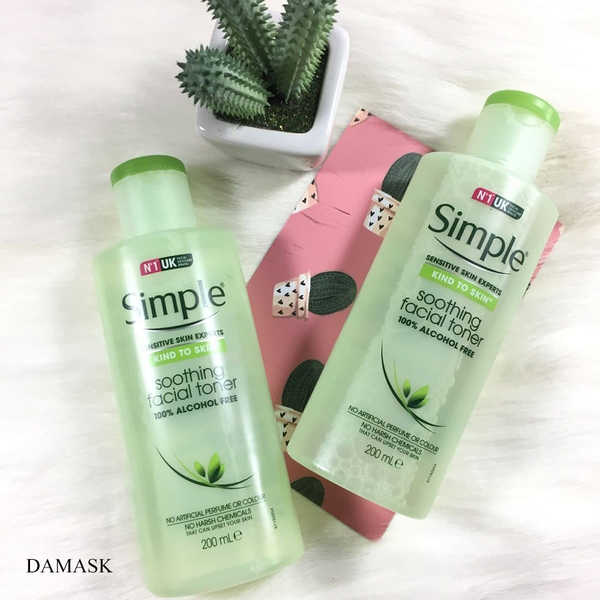 Nước Hoa Hồng Simple Soothing Facial Toner