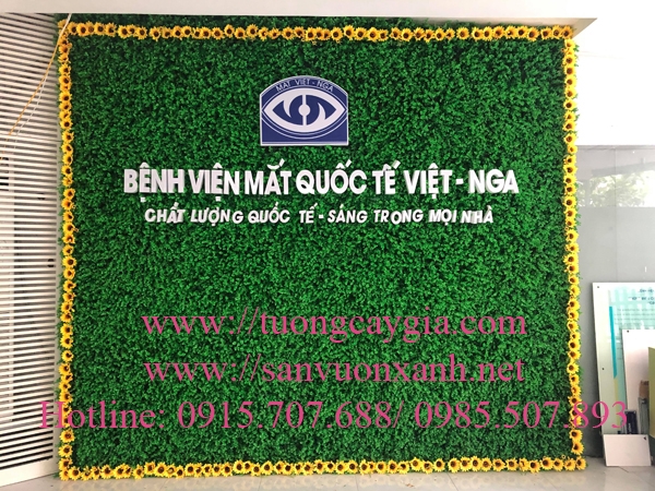 trang-tri-lap-dat-tuong-co-gia-tai-benh-vien-mat-quoc-te-viet-nga