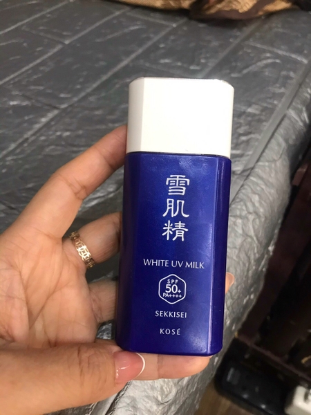 kem-chong-nang-kose-sekkisei-skincare-uv-milk-spf50