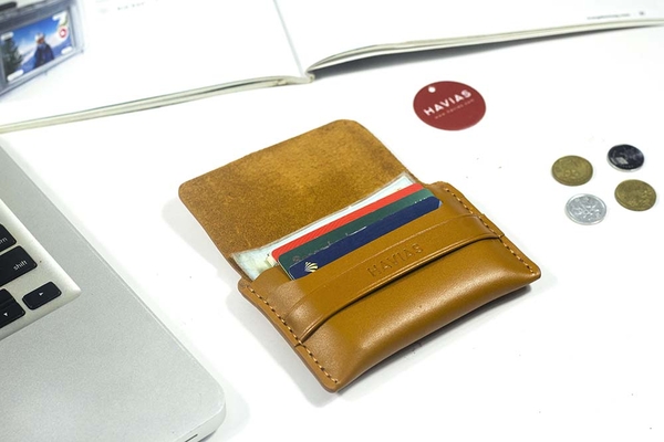 Ví da Smile8_màu vàng bò_chất liệu Shell Cordovan _1