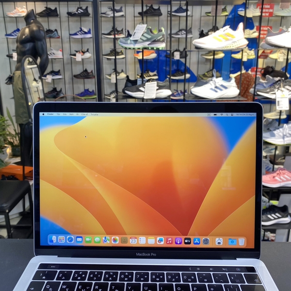 中古】Apple MacBook Pro 13 Touch Bar/Core i7 1.7GHz/メモリ 16GB