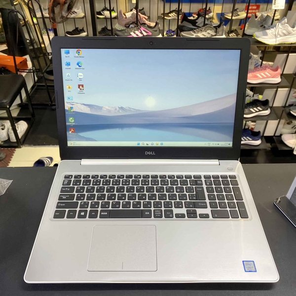 Inspiron 5570 i7-8550U SSD 512GB 16GB RB Dell Inspiron 15 5570 i7