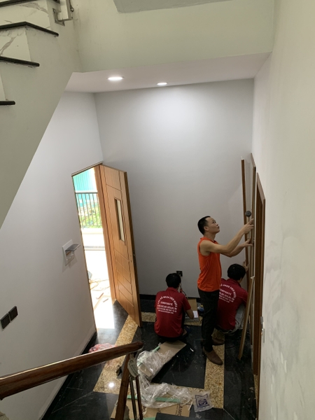 Thi công lắp đặt cửa gỗ composite tại Lãng Yên của g7 kosdoor