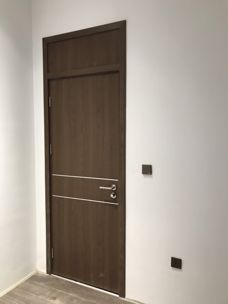 cửa composite kết hợp khóa hafele