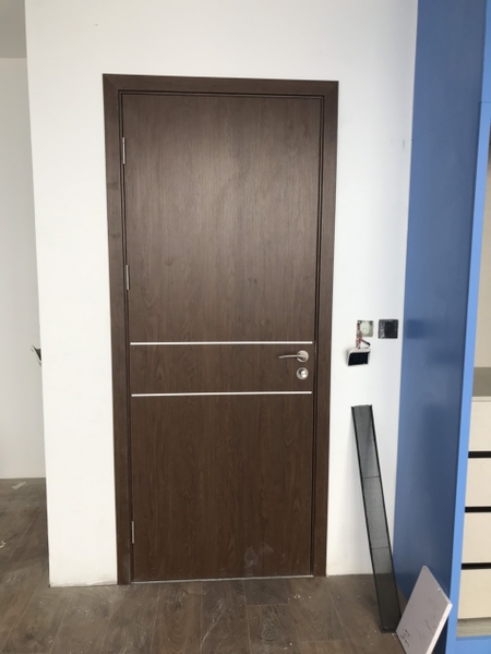 Cửa composite kết hợp khóa Hafele