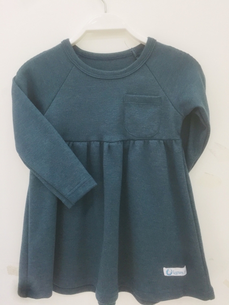 Váy thun raglan túi ngực xanh lục
