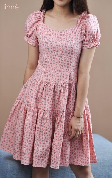 Váy thô Hàn chun vai 3 đoạn sao hồng