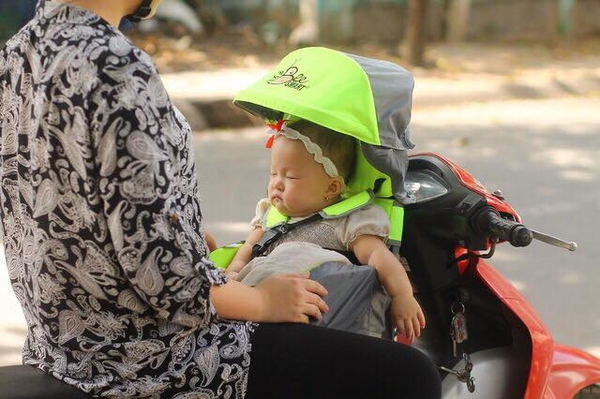 Ghế ngồi xe máy cho bé X1 - Lắp xe số phía trước