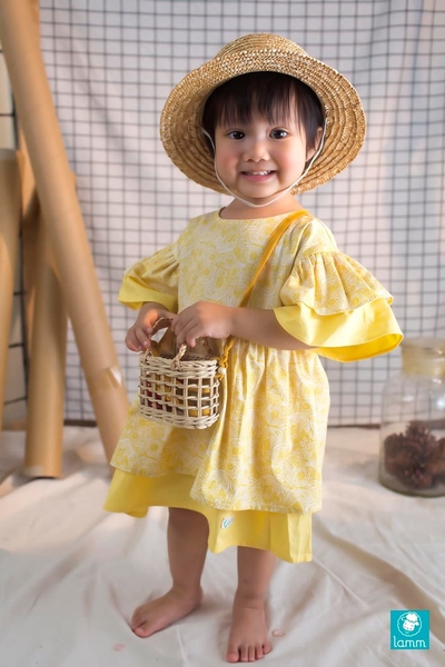 Váy thô hoa tay hai tầng, thân hai tầng hoa hồng vàng - ROME