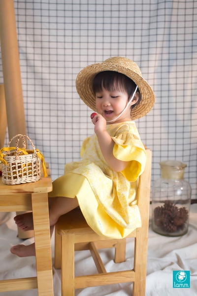 Váy thô hoa tay hai tầng, thân hai tầng hoa hồng vàng - ROME