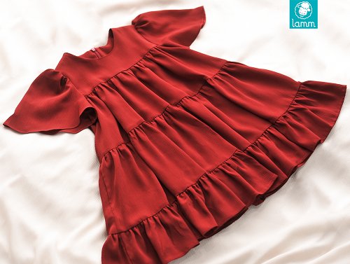 Đầm tơ đỏ ba đoạn tay cánh tiên LASUNSET