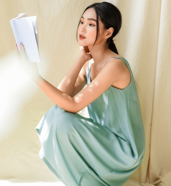 Váy đũi lụa cổ V xanh ghi đá LIMOSS