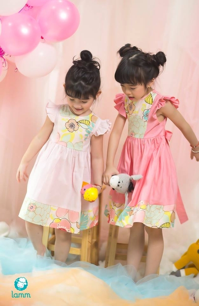 Váy thô đáp hoa ngực hồng nhạt SOFY2