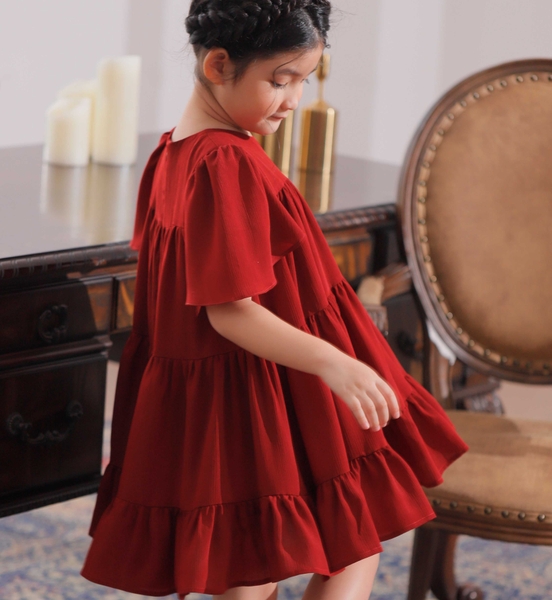 Đầm tơ đỏ ba đoạn tay cánh tiên LASUNSET