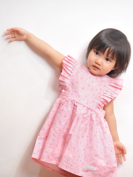 Váy thô tay xếp ly hoa hồng COSMO