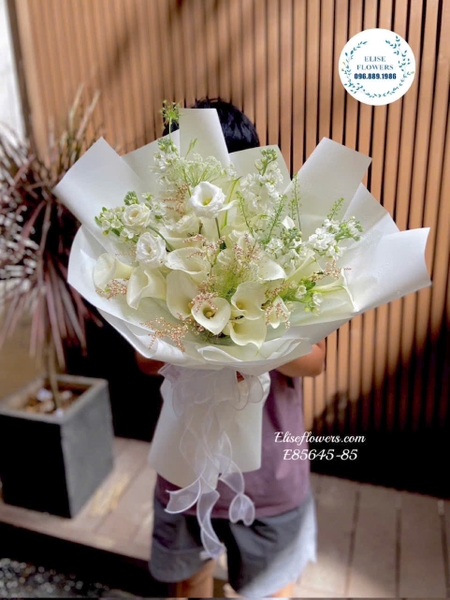 Hoa Calla Lily trắng Tại Elise Flowers Cầu Giấy