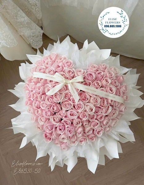 Bó hoa hồng phấn trái tim tặng bạn gái 20/10 - Elise Flowers