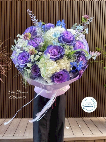 Bó hoa hồng Ecuador Shyla mix cẩm tú cầu VIP tại Hà Nội | Elise Flowers