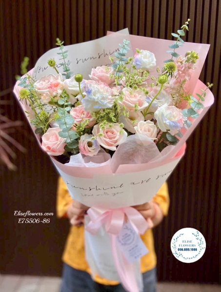 Hoa tốt nghiệp tặng bạn gái đẹp tại Hà Nội | EliseFlowers