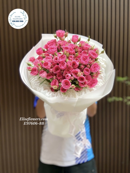 Bó hoa tốt nghiệp hồng chùm sophie nhỏ xinh tại quận Cầu Giấy, Nam Từ Liêm, Bắc Từ Liêm Hà Nội | Elise Flowers