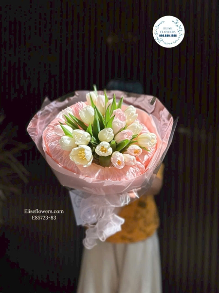Bó hoa tulip trắng hồng tặng bạn gái ngày 20/10