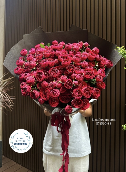 Bó hoa hồng chùm đỏ tặng người yêu, bạn gái ở Hà Nội. Hoa tặng người yêu đẹp Hà Nội | Elise Flowers