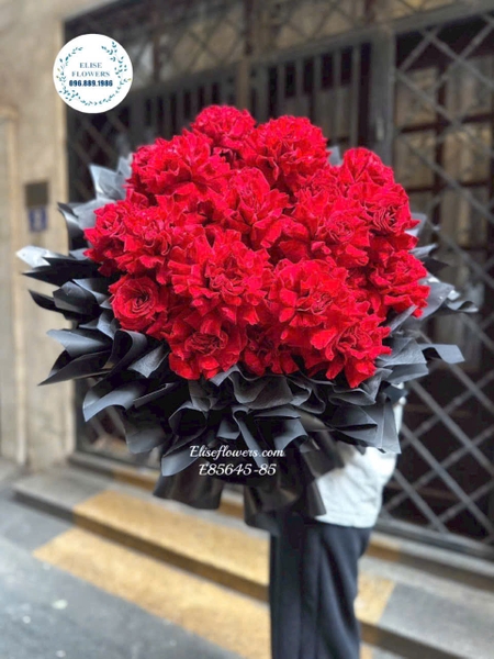 Cận cảnh hoa hồng Ecuador đỏ Elise Flowers