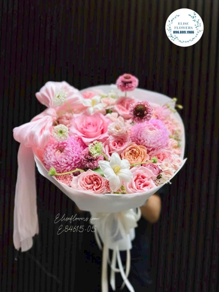 Chi tiết bó hoa hồng pastel phối hoa hồng cánh xếp tặng người yêu | Elise Flowers