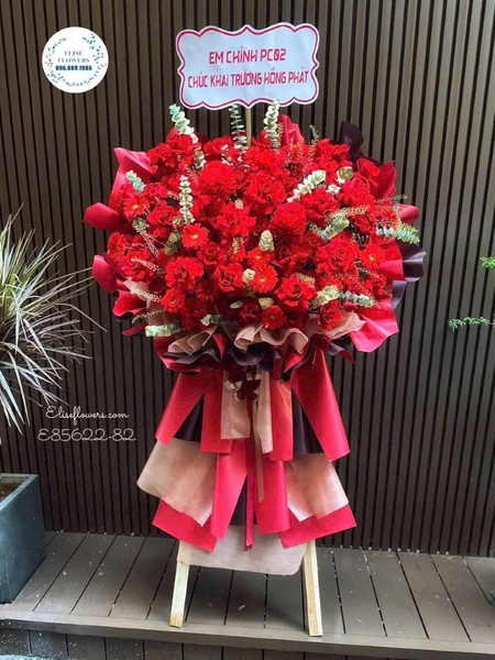 Chi tiết kệ hoa chúc mừng tone đỏ | Elise Flowers