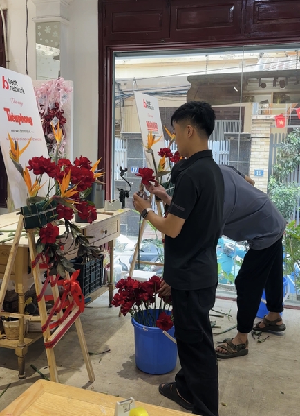Dịch vụ hoa tặng đối tác, doanh nghiệp uy tín tại Elise Flowers