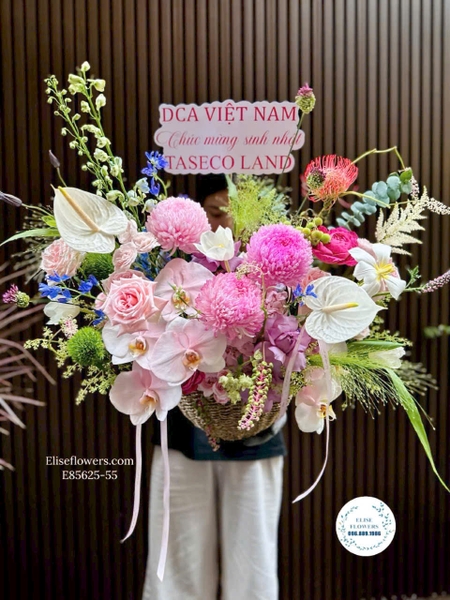 Giỏ hoa tone hồng tặng Ngày 20/10 tại Hà Nội | Elise Flowers