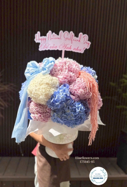 Hoa Cẩm Tú Cầu Tại Hai Bà Trưng - Elise Flowers