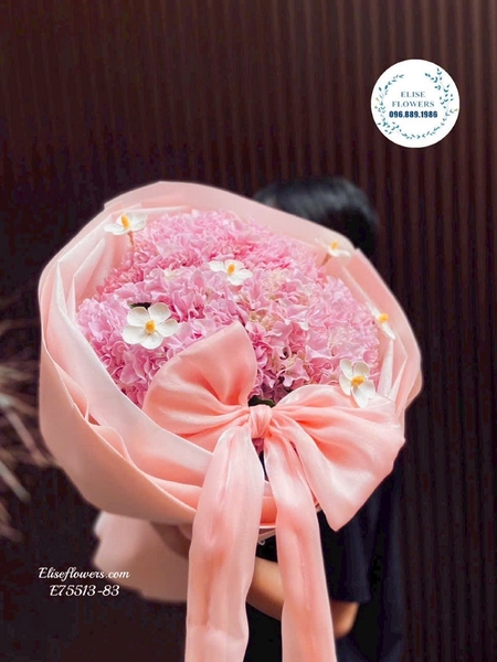 Bó hoa cẩm tú cầu tặng người yêu đẹp tại Hà Nội | Elise Flowers
