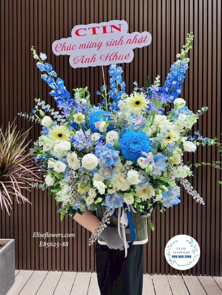 Lẵng Hoa Chúc Mừng Ngày Truyền Thống Luật Sư 2026 - Elise Flowers