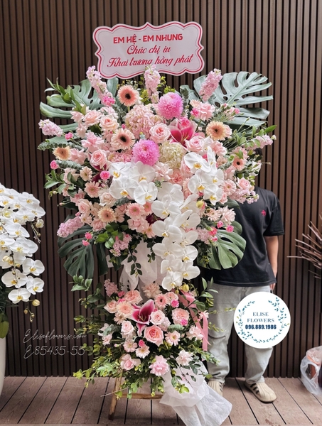 Hoa tặng khai trương nhà hàng đẹp. Shop hoa tươi Tây Hồ Elise FLowrers