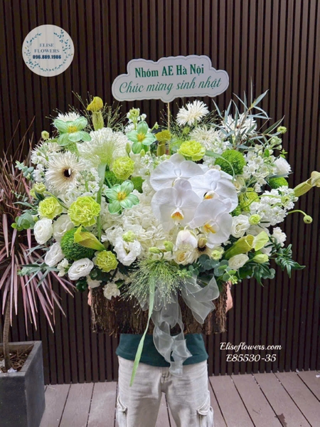 Lẵng Hoa Chúc Mừng Ngày Doanh Nhân Tại Hà Nội - EliseFlowers