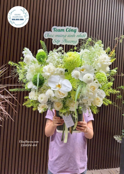 Hoa tặng sinh nhật sếp tone xanh lá tại Hà Nội | Elise Flowers