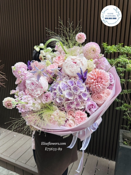 Bó hoa tươi nhập khẩu cao cấp Hà Nội tặng sếp nữ đối tác nữ | Elise Flowers