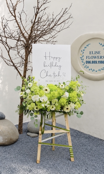 Kệ hoa chúc mừng kỷ niệm thành lập công ty ở Hà Nội. Elise Flowers