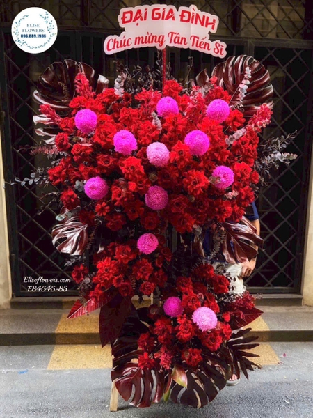 Kệ hoa chúc mừng Ngày Doanh Nhân Hà Nội | Elise Flowers
