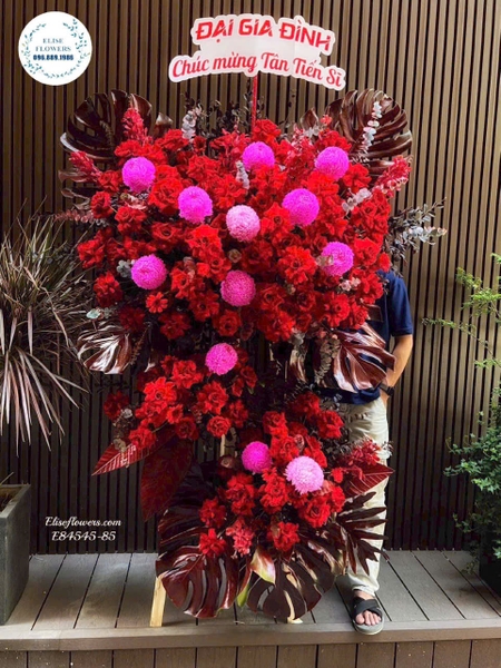 Kệ hoa chúc mừng Doanh Nhân Việt Nam 13/10 | Elise Flowers