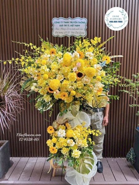Điện Kệ Hoa Chúc Mừng Ngày Doanh Nhân Việt Nam - Elise Flowers