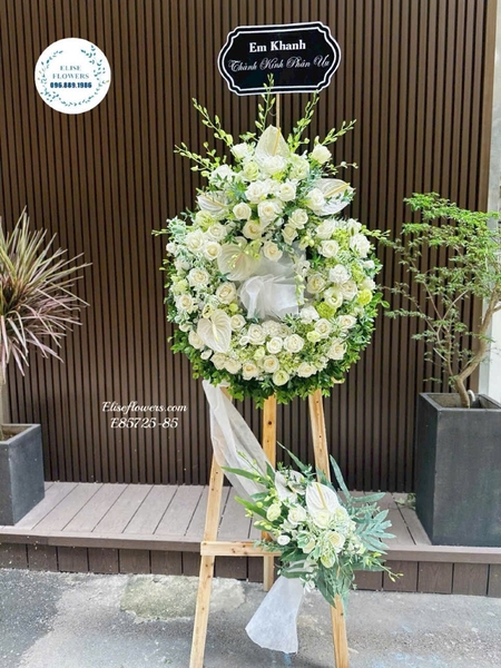 Kệ hoa chia buồn Hà Nội