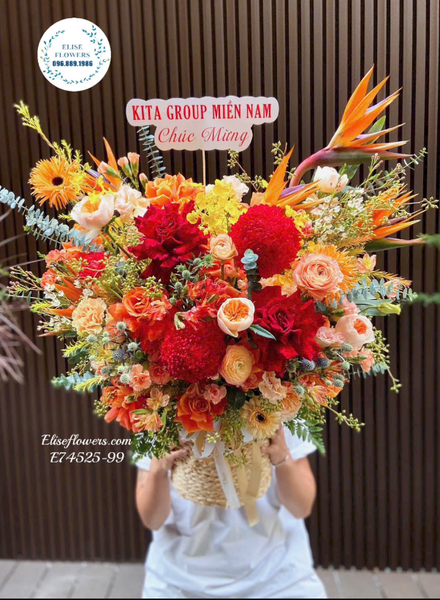 Lẵng hoa sinh nhật cao cấp tone cam đỏ tặng đối tác | Elise Flowers