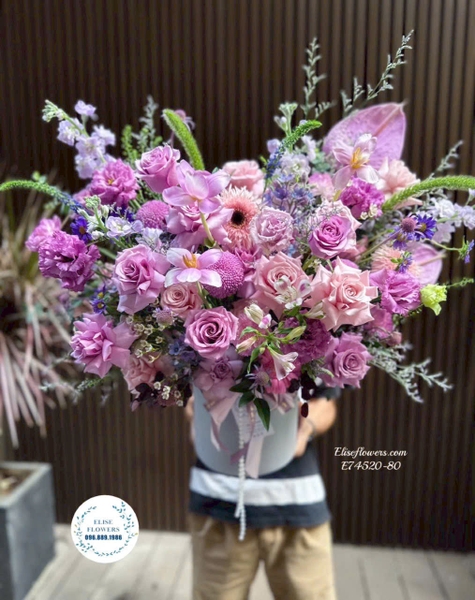 Lẵng hoa tím tặng 20/10 - Elise Flowers