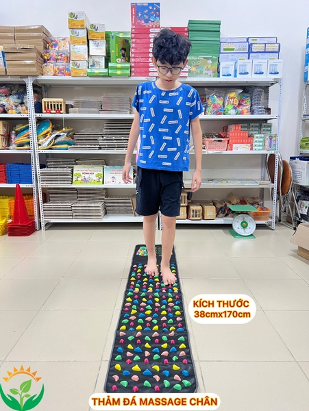 tham-massage-chan-dieu-hoa-giac-quan-giup-be-thu-gian-ho-tro-be-adhd