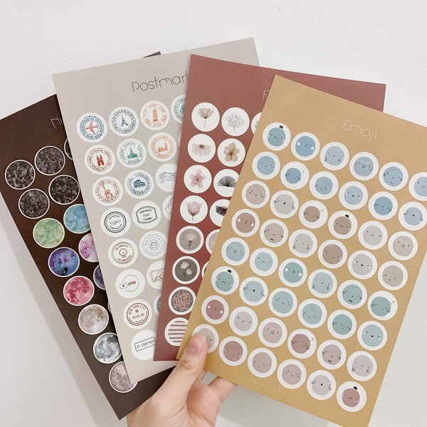 Sticker Tròn Họa Tiết