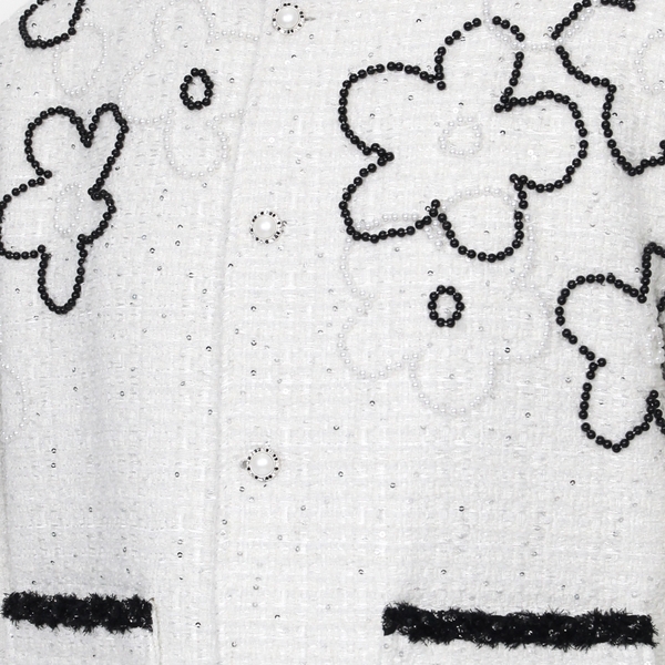 Áo White Tweed with Flower-shaped Bead Jacket