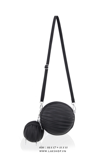 Double Circle Black Bag