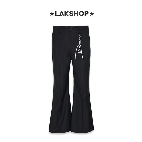 Quần Black Pleat Flared Pants with Keychain